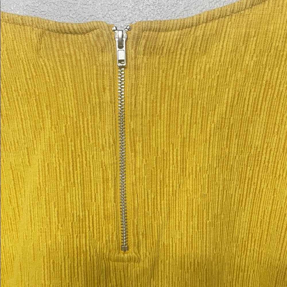 MELLODAY Vibrant Yellow Short Sleeve Top - Picture 5 of 8